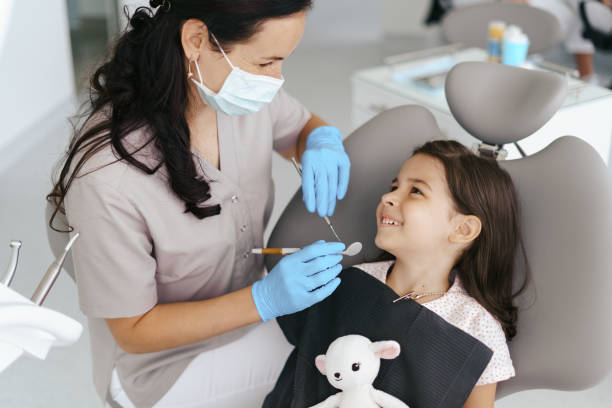 Best Emergency Cosmetic Dentistry (e.g., broken veneers) in Manchester, IA